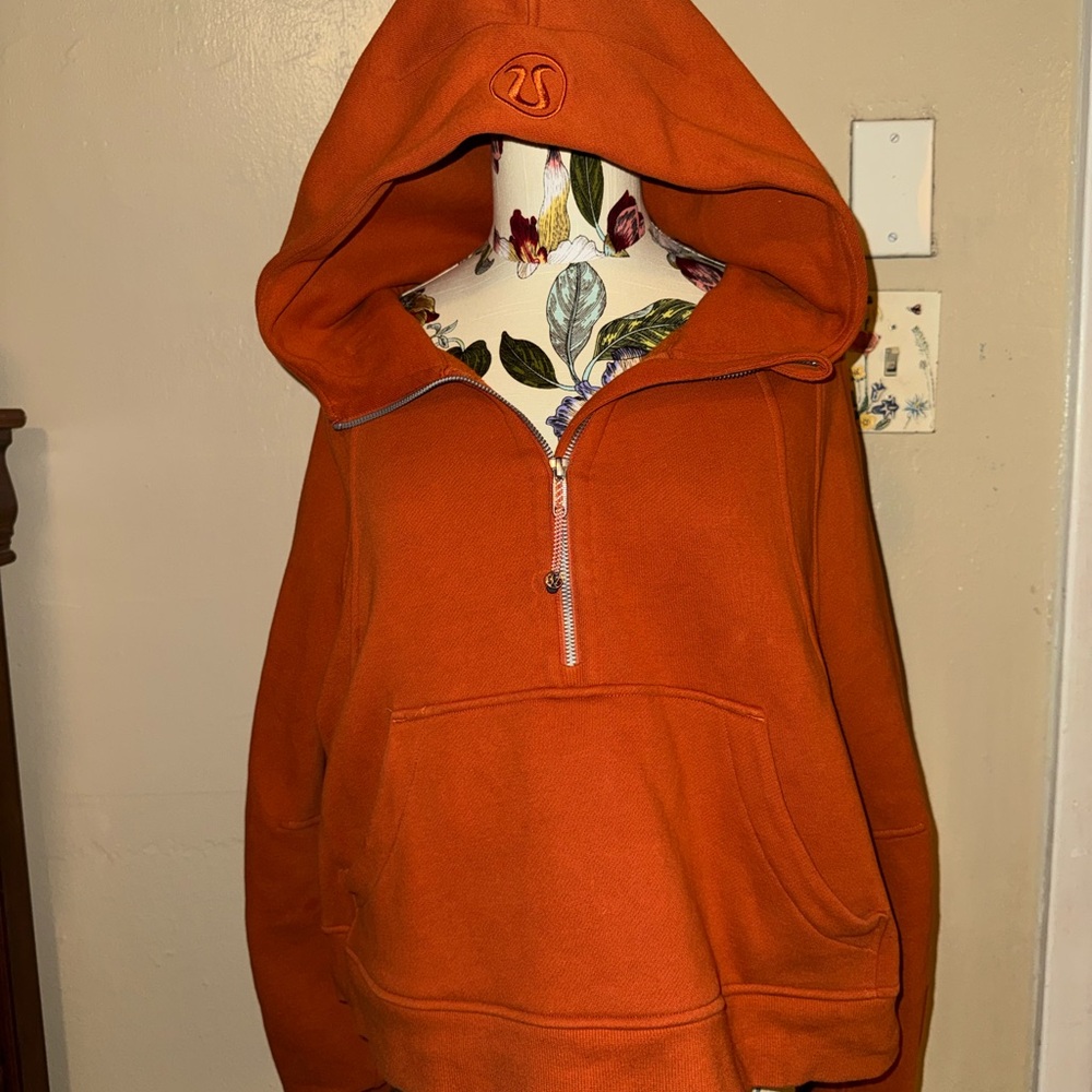 *MINT CONDITION* lululemon crop half zip scuba